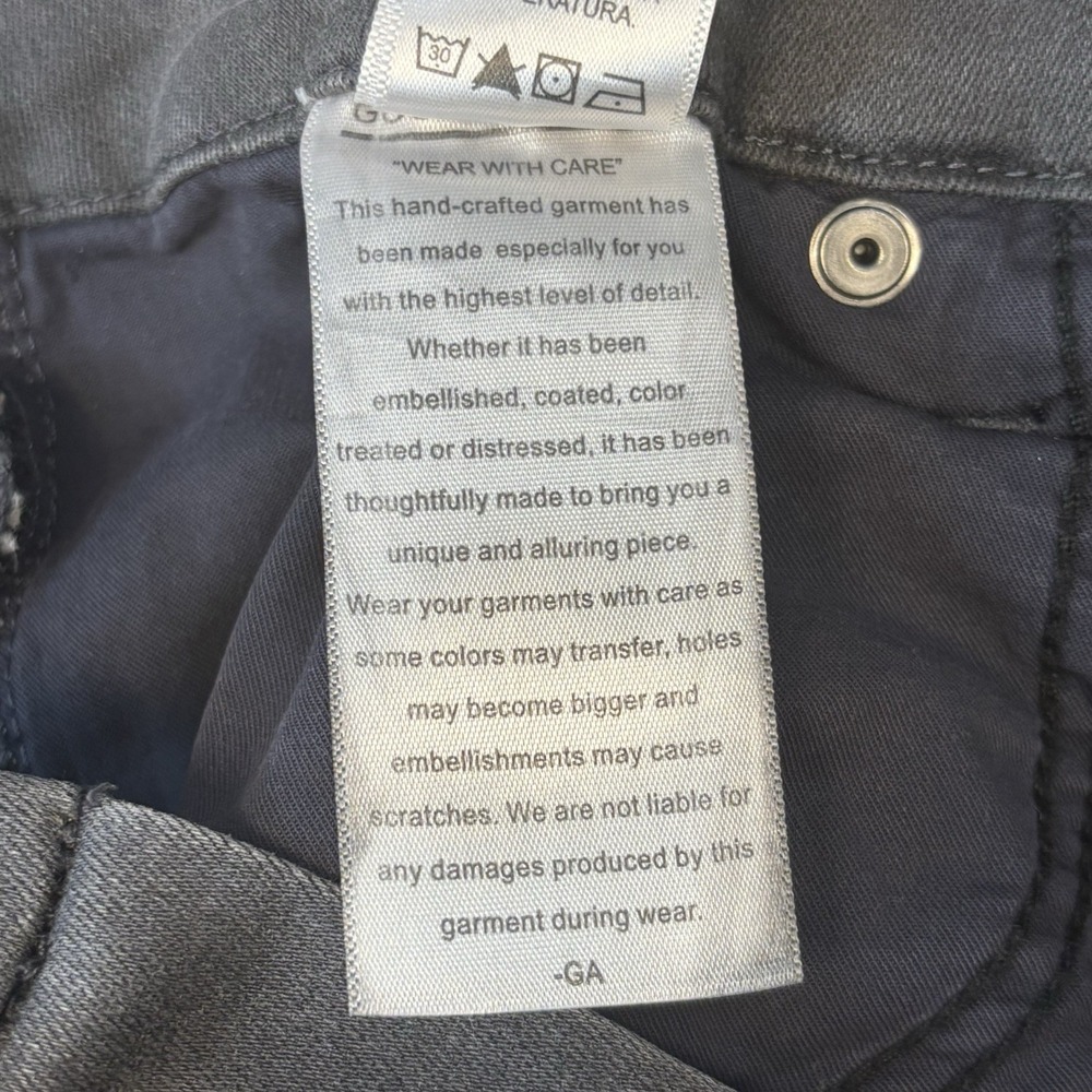 Good American Jeans Womens 6/28 Grayish Black Good Legs Raw Hem Stretch Crop - Picture 8 of 10